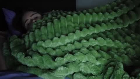 Jess online show from October 13, 2025, 6:02 am