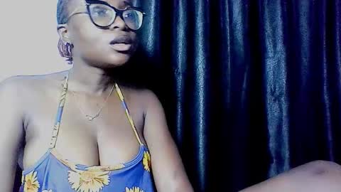 Snapshot of thick_ebonie chatting on October 7, 2025, 4:15 pm Jenny online show from October 7, 2025, 4:15 pm