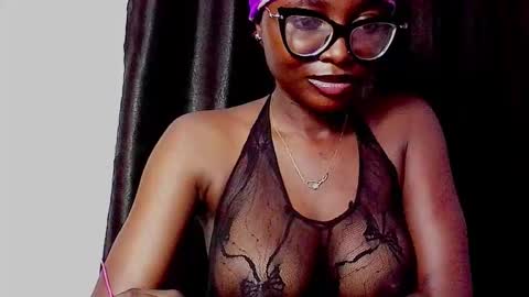 Snapshot of thick_ebonie chatting on October 9, 2025, 9:24 pm Jenny online show from October 9, 2025, 9:24 pm