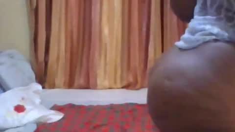 Snapshot of thickbotty_ebony chatting on February 25, 2026, 12:37 pm thickbotty_ebony online show from February 25, 2026, 12:37 pm