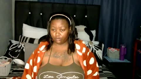 phindy online show from March 23, 2026, 3:21 am