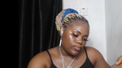 thickebonny0 online show from September 14, 2025, 5:06 am