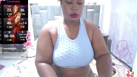 Snapshot of thickebonymilf chatting on February 4, 2025, 5:21 am XIOMARA online show from February 4, 2025, 5:21 am