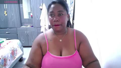 Snapshot of thickebonymilf chatting on July 22, 2026, 6:27 am XIOMARA online show from July 22, 2026, 6:27 am