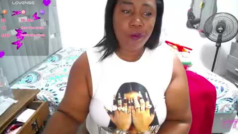 Snapshot of thickebonymilf chatting on July 27, 2026, 4:41 am XIOMARA online show from July 27, 2026, 4:41 am