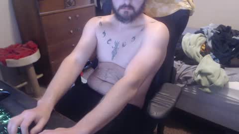 Snapshot of thickgarrett chatting on December 20, 2024, 8:45 pm thickgarrett online show from December 20, 2024, 8:45 pm