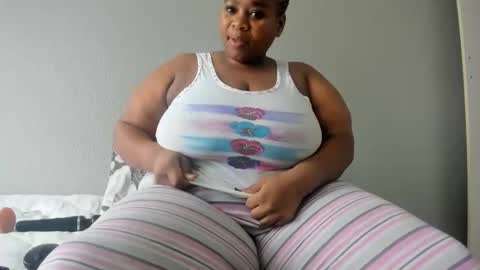 thickleeyanax online show from December 13, 2024, 9:57 am