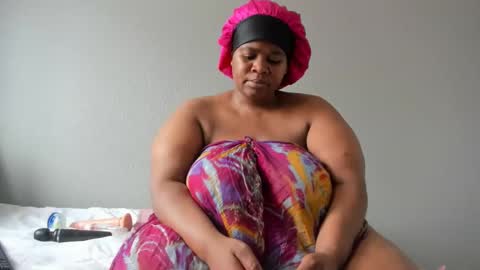 thickleeyanax online show from January 16, 2025, 9:05 am