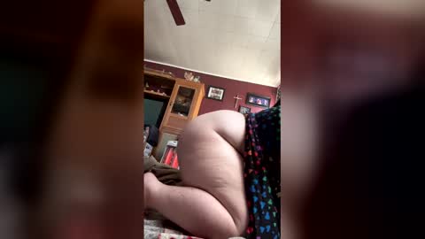 thickmamaanddaddy online show from March 23, 2026, 7:40 pm