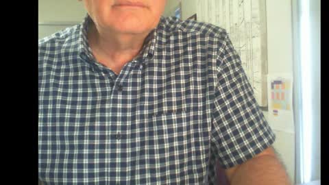 Snapshot of thickmelnik chatting on December 7, 2024, 6:10 am James online show from December 7, 2024, 6:10 am