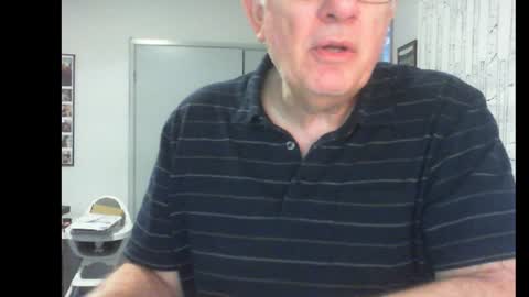 Snapshot of thickmelnik chatting on December 22, 2024, 3:44 am James online show from December 22, 2024, 3:44 am