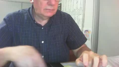 Snapshot of thickmelnik chatting on December 27, 2024, 11:17 am James online show from December 27, 2024, 11:17 am