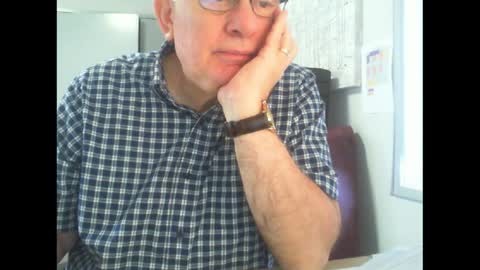 Snapshot of thickmelnik chatting on December 30, 2024, 12:00 am James online show from December 30, 2024, 12:00 am