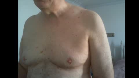 Snapshot of thickmelnik chatting on January 3, 2025, 11:23 pm James online show from January 3, 2025, 11:23 pm