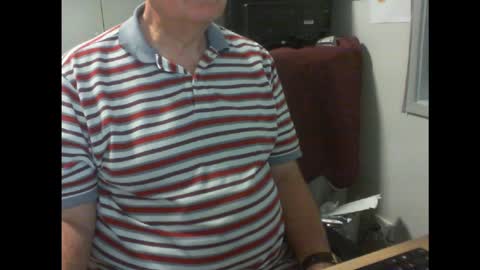 Snapshot of thickmelnik chatting on January 5, 2025, 12:21 pm James online show from January 5, 2025, 12:21 pm