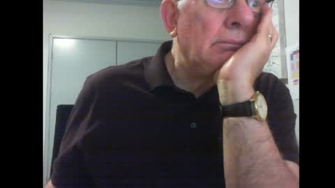 Snapshot of thickmelnik chatting on January 16, 2025, 1:14 pm James online show from January 16, 2025, 1:14 pm