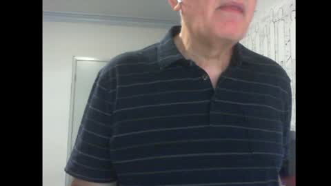 Snapshot of thickmelnik chatting on January 17, 2025, 2:18 am James online show from January 17, 2025, 2:18 am