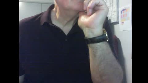 Snapshot of thickmelnik chatting on January 20, 2025, 12:36 am James online show from January 20, 2025, 12:36 am