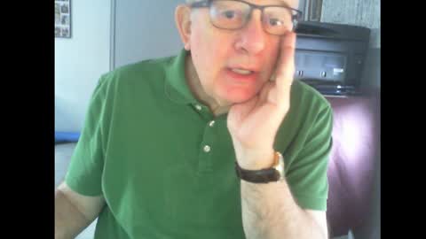 Snapshot of thickmelnik chatting on January 22, 2025, 11:32 pm James online show from January 22, 2025, 11:32 pm