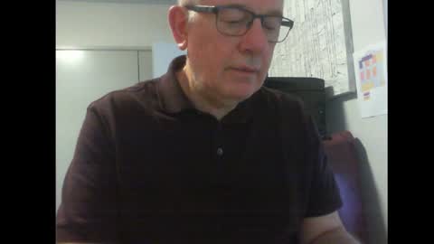 Snapshot of thickmelnik chatting on January 26, 2025, 2:35 am James online show from January 26, 2025, 2:35 am