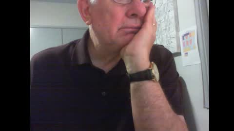 Snapshot of thickmelnik chatting on January 26, 2025, 12:33 pm James online show from January 26, 2025, 12:33 pm