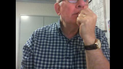 Snapshot of thickmelnik chatting on January 29, 2025, 2:00 pm James online show from January 29, 2025, 2:00 pm