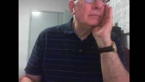 Snapshot of thickmelnik chatting on January 31, 2025, 12:18 pm James online show from January 31, 2025, 12:18 pm