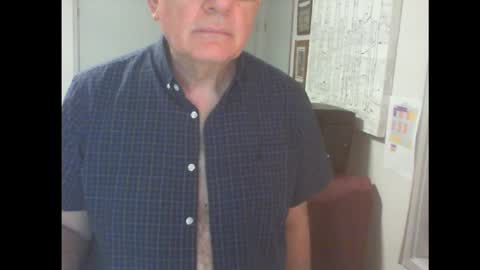 Snapshot of thickmelnik chatting on February 7, 2025, 1:01 pm James online show from February 7, 2025, 1:01 pm