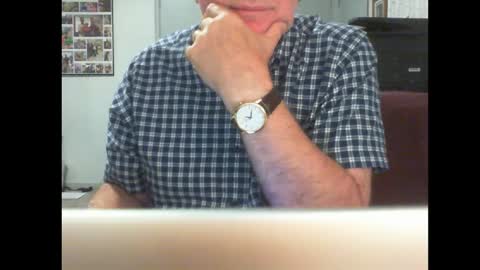 Snapshot of thickmelnik chatting on March 2, 2025, 2:21 pm James online show from March 2, 2025, 2:21 pm