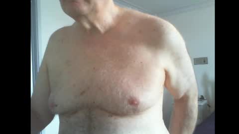 Snapshot of thickmelnik chatting on March 11, 2025, 11:04 pm James online show from March 11, 2025, 11:04 pm