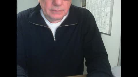 Snapshot of thickmelnik chatting on May 25, 2026, 1:50 pm James online show from May 25, 2026, 1:50 pm