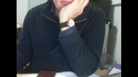 Snapshot of thickmelnik chatting on July 2, 2026, 3:18 pm James online show from July 2, 2026, 3:18 pm