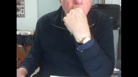 Snapshot of thickmelnik chatting on July 3, 2026, 4:24 pm James online show from July 3, 2026, 4:24 pm