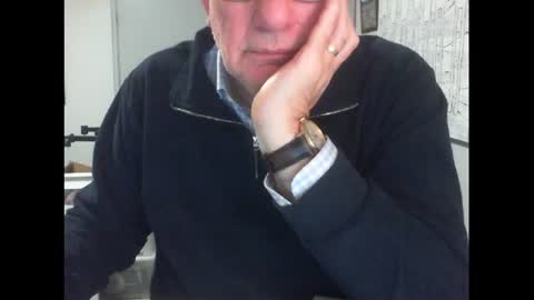 Snapshot of thickmelnik chatting on July 9, 2026, 3:16 pm James online show from July 9, 2026, 3:16 pm