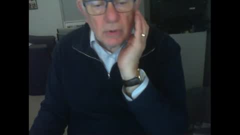 Snapshot of thickmelnik chatting on July 18, 2026, 4:27 am James online show from July 18, 2026, 4:27 am