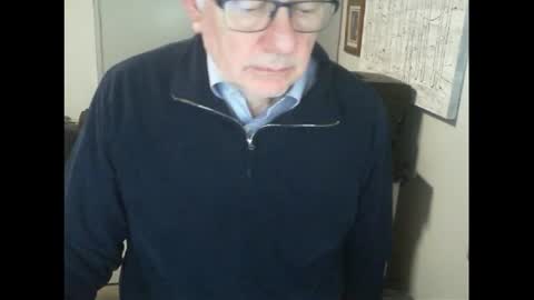 Snapshot of thickmelnik chatting on July 19, 2026, 2:54 pm James online show from July 19, 2026, 2:54 pm