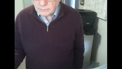 Snapshot of thickmelnik chatting on July 24, 2026, 3:26 am James online show from July 24, 2026, 3:26 am