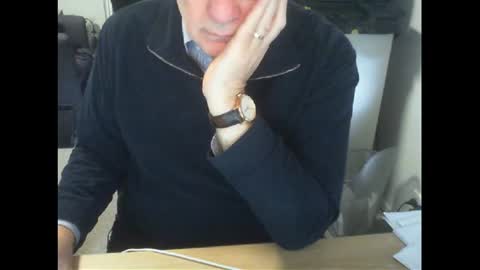 Snapshot of thickmelnik chatting on July 26, 2026, 1:36 am James online show from July 26, 2026, 1:36 am