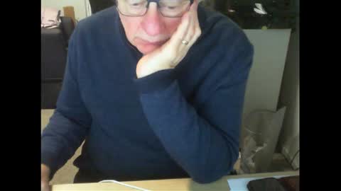 Snapshot of thickmelnik chatting on July 27, 2026, 2:24 pm James online show from July 27, 2026, 2:24 pm