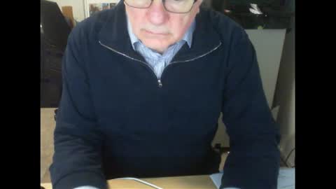 Snapshot of thickmelnik chatting on July 28, 2026, 1:21 pm James online show from July 28, 2026, 1:21 pm