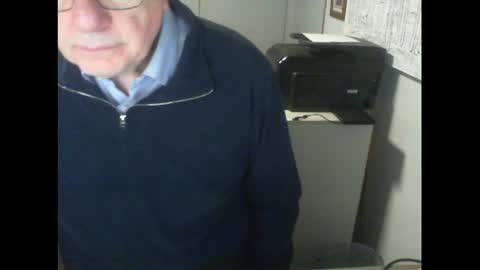Snapshot of thickmelnik chatting on August 4, 2026, 12:41 pm James online show from August 4, 2026, 12:41 pm