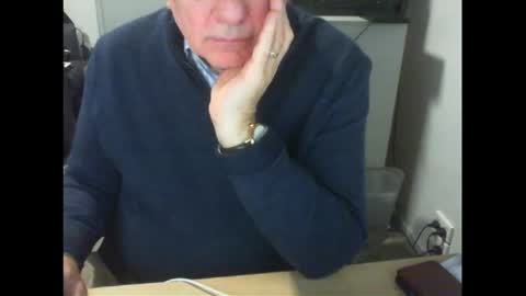 Snapshot of thickmelnik chatting on August 6, 2026, 1:57 pm James online show from August 6, 2026, 1:57 pm