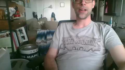 thickty online show from April 23, 2026, 10:34 pm