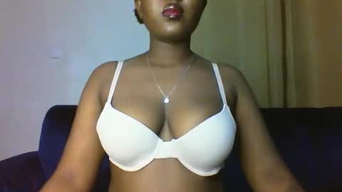 Snapshot of thickyannah2 chatting on September 14, 2025, 11:04 pm thickyannah online show from September 14, 2025, 11:04 pm