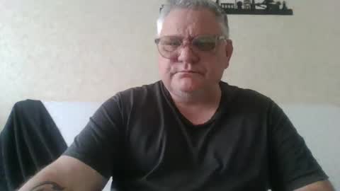 Thierrysymp online show from May 2, 2026, 4:45 pm
