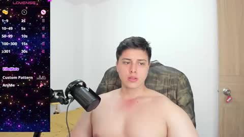 Snapshot of thom_ohtani chatting on September 28, 2025, 8:03 pm thom_ohtani online show from September 28, 2025, 8:03 pm