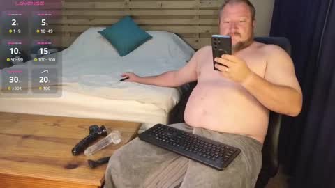 Snapshot of thom_ryder chatting on March 1, 2025, 10:31 pm thom_ryder online show from March 1, 2025, 10:31 pm