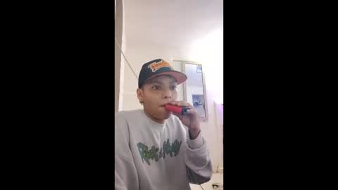 thomas27f online show from October 23, 2025, 2:44 am