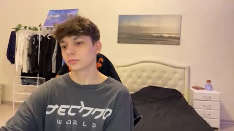 Thomas Hill online show from October 4, 2025, 9:02 pm