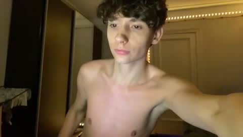 Snapshot of thomas617826 chatting on July 27, 2026, 10:17 pm Thomas Hill online show from July 27, 2026, 10:17 pm